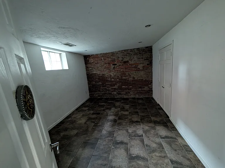 1220 NW 16th St #1220 — Photo 13