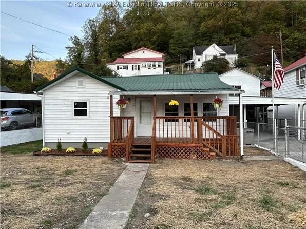 87 Stollings Bypass Rd, Stollings, WV 25646