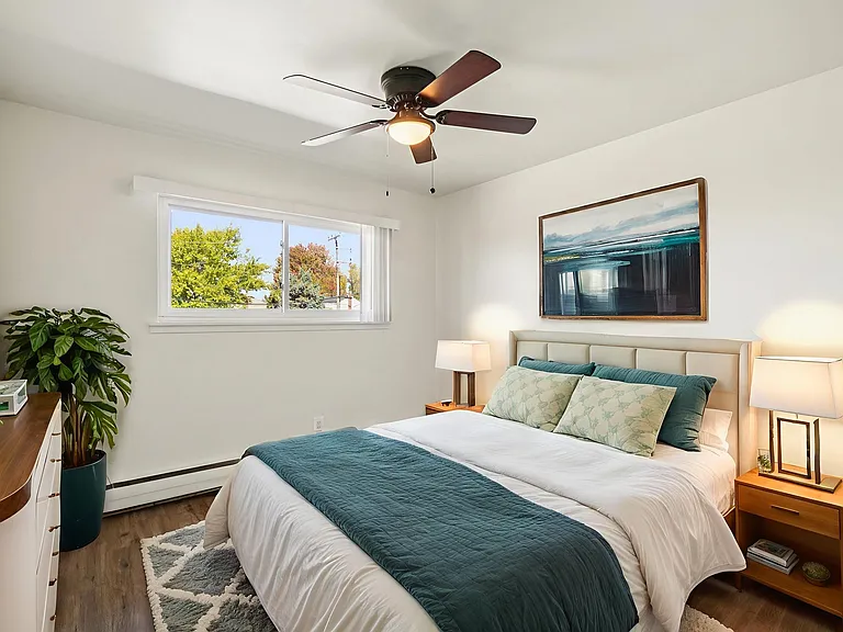 Ava Sterling Apartments — Photo 15