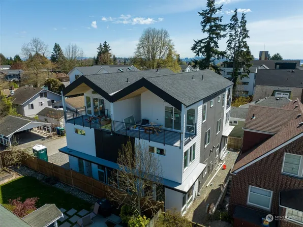 8052 Mary Avenue NW #D, Seattle, WA 98117