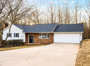 1220 Reynolds Forest Dr, Winston Salem, NC 27107