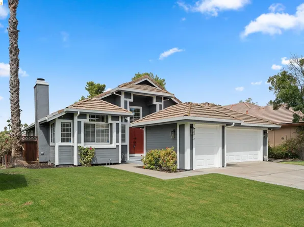 2212 Colonial Ct, Discovery Bay, CA 94505