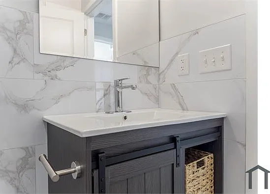 2 bed, 800 sqft, $1,600 — Photo 4