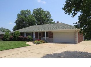 5422 Kerth Rd, Saint Louis, MO 63128