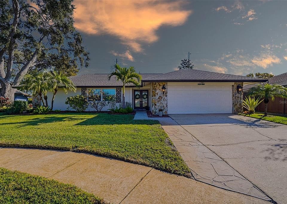 1st image of 10099 Linden Place Dr