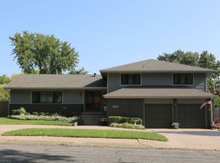 930 E Wedgewood Dr, Derby, KS 67037