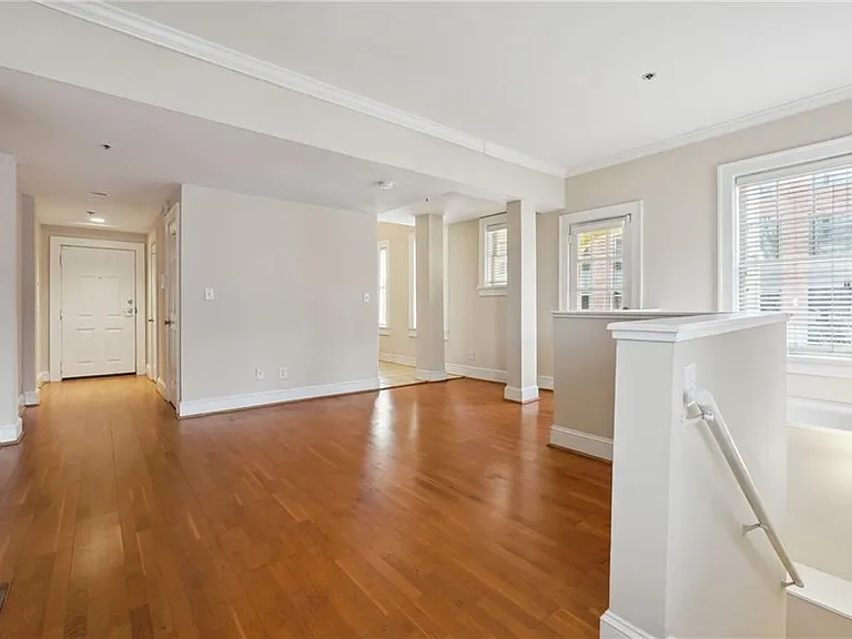 2855 Peachtree Rd NE #101 — Photo 7