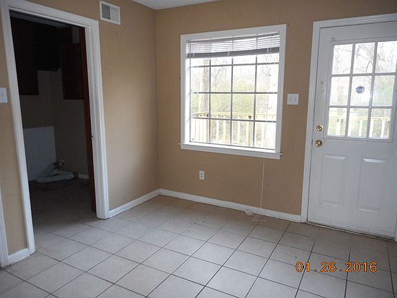 4th image of 1073 Llano Cv E