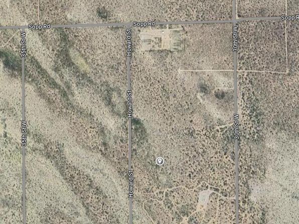 Howard St, Rosamond, CA 93560