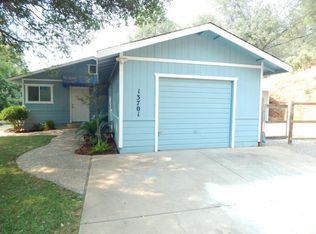 13701 Antonio Dr, Redding, CA 96003