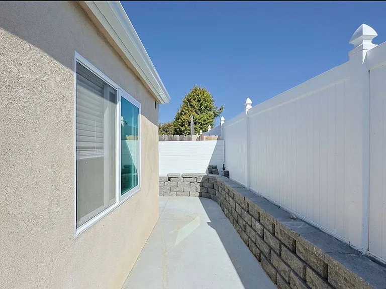 143 Buccaneer Dr — Photo 26