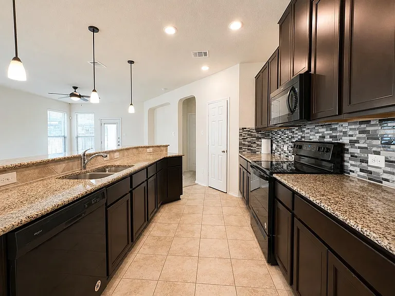 405 Kaden Prince Dr — Photo 10