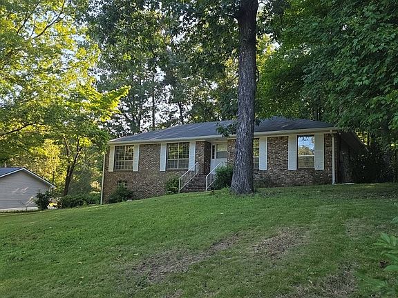 2nd image of 220 Navajo Pines Dr