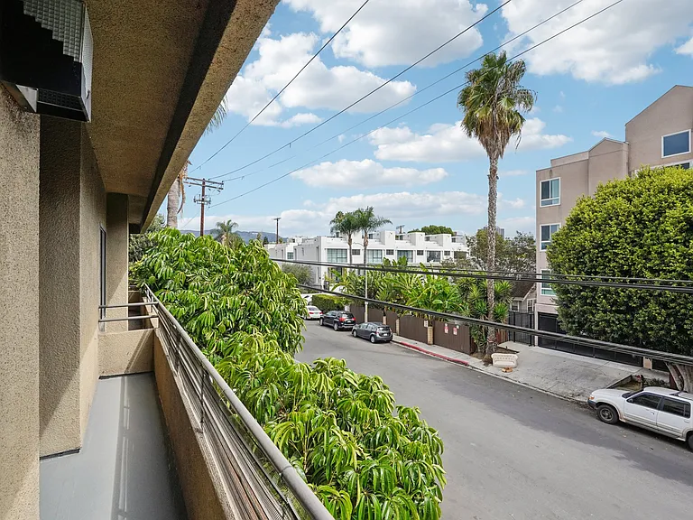 Meridian Hollywood — Photo 26