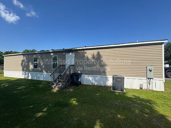 3rd image of 9499 Wendi Dr NE #B