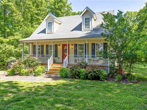 32 Deer Run Ln, Cumberland, VA 23040