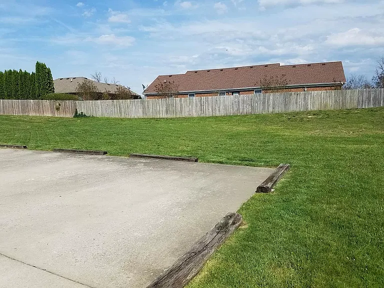 630 Hampton Way — Photo 23