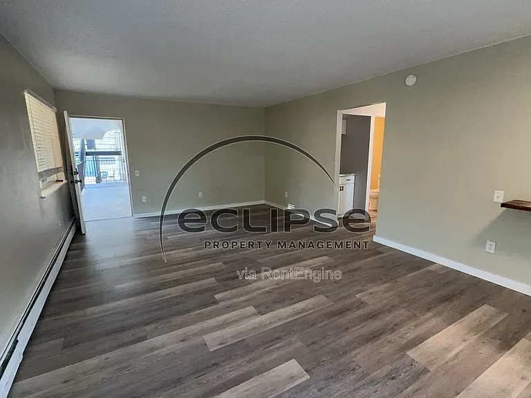 Summit View Apartments — Photo 152