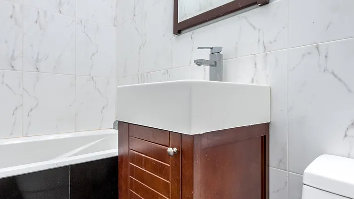 Rented by Nooklyn NYC LLC | media 23