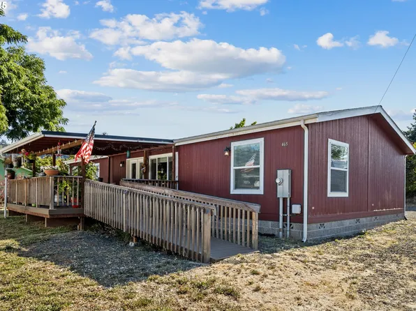 465 SE Gregory Dr, Winston, OR 97496