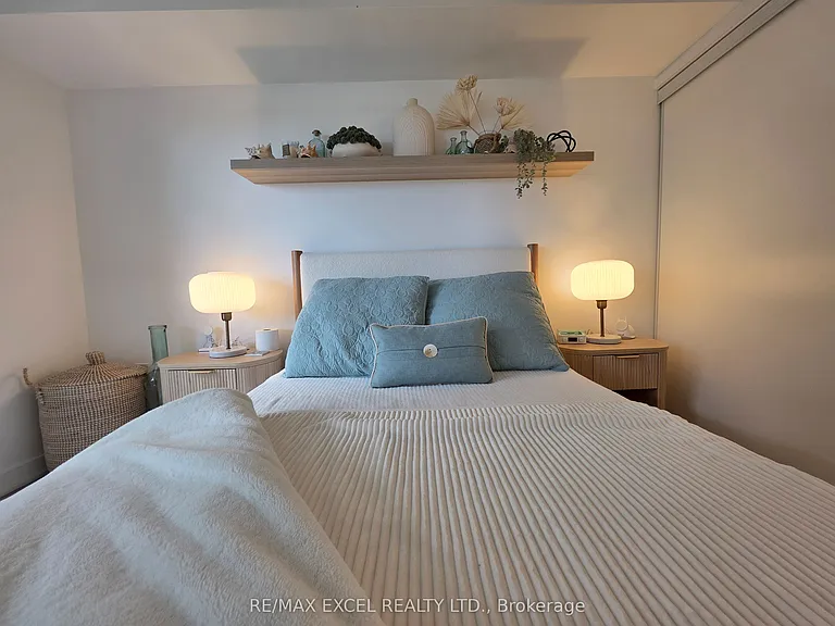 4K Spadina Ave #1129 — Photo 21