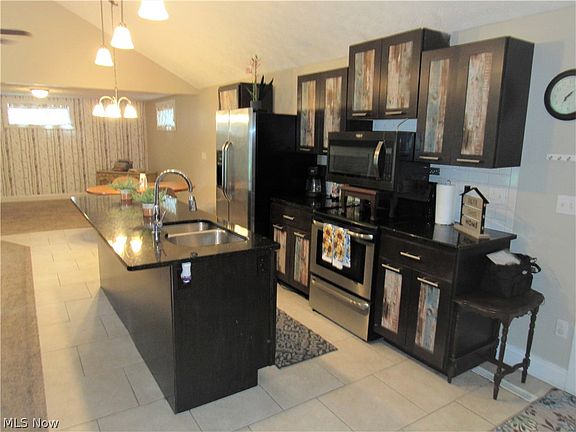 3rd image of 20717 Collier Dr