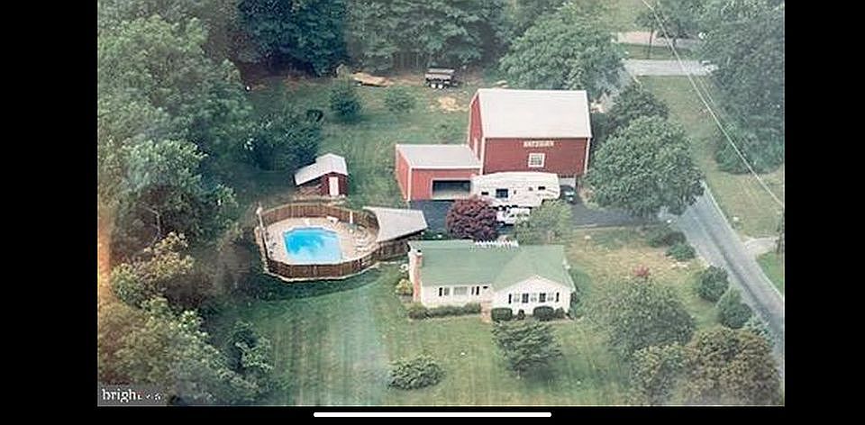 1st image of 8600 Chestnut Grove Rd