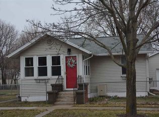 909 N Lincoln Rd, Mount Pleasant, MI 48858