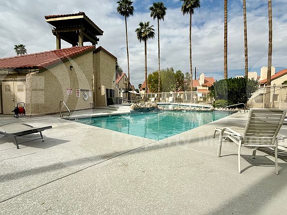 4th image of 30 E Brown Rd Unit 1098