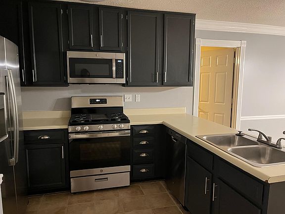 5th image of 1124 Magnolia Way SE
