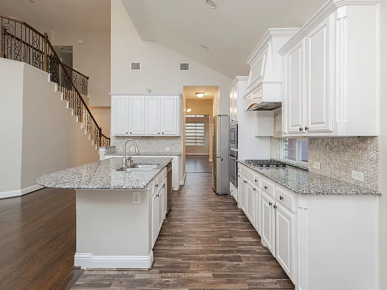 9704 Tanen Dr — Photo 38