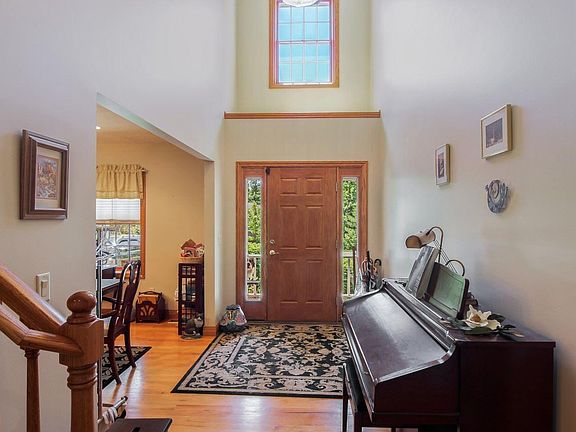 2nd image of 3684 Kennedy Pl