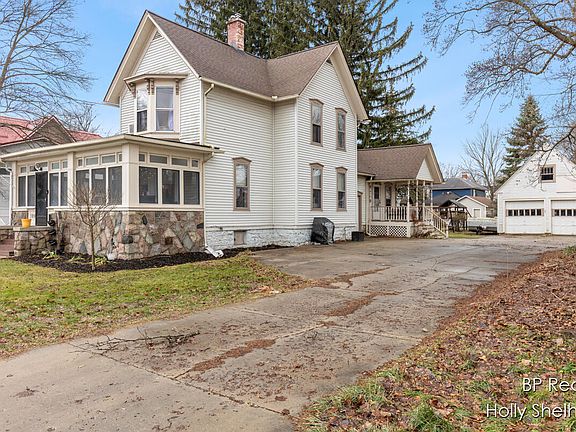 3rd image of 509 W Michigan Ave