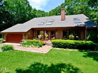 345 Florida Hill Rd, Ridgefield, CT 06877