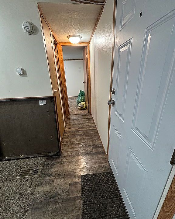 1st image of 918 Crown Point Dr #118