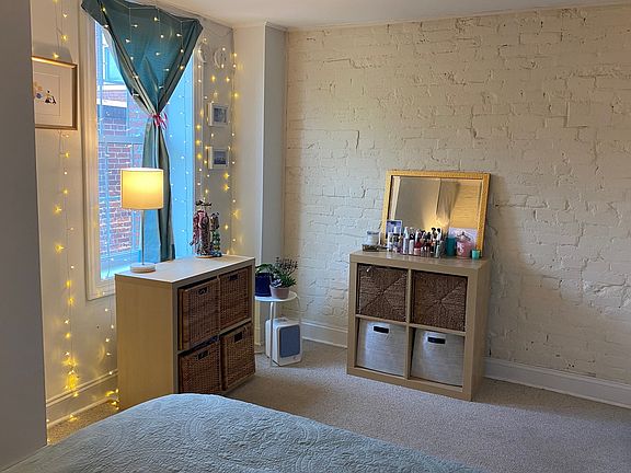 Bedroom for rent
