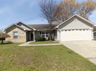 1909 Cloverdale St, Paragould, AR 72450