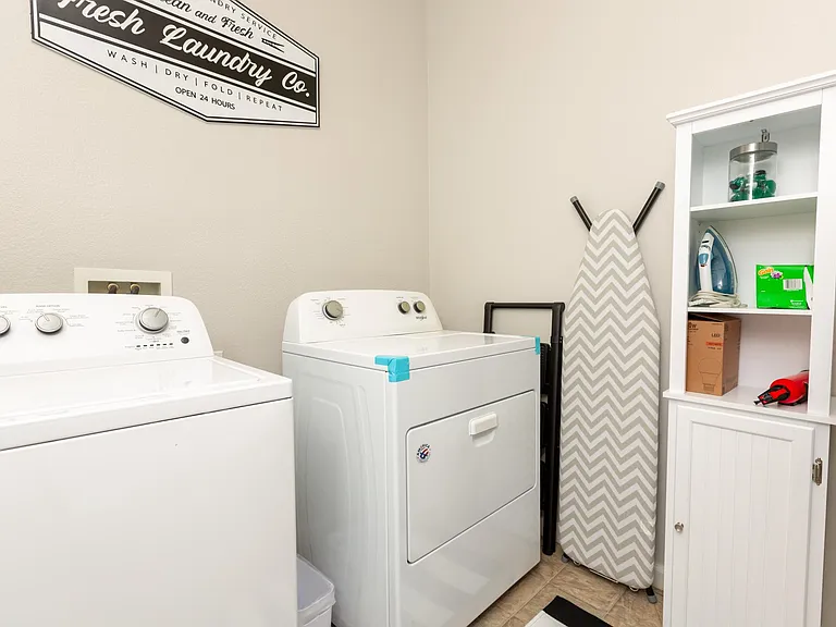 698 Marybelle Dr — Photo 7