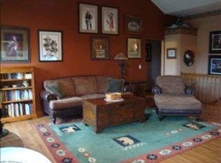 725 N 6th St, Springfield, NE 68059