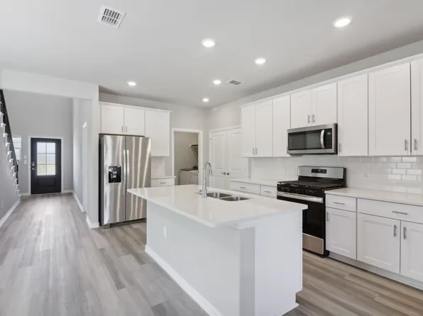 963 Dayflower Ct, Lavon, TX 75166