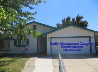 7876 Whisper Wood Way, Sacramento, CA 95823