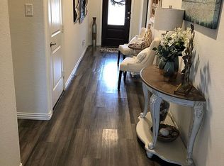 705 Farmstead Dr, Arlington, TX 76002