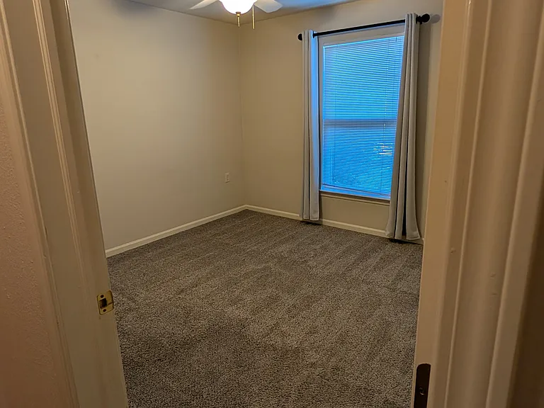 1468 Millbrook Trl — Photo 28