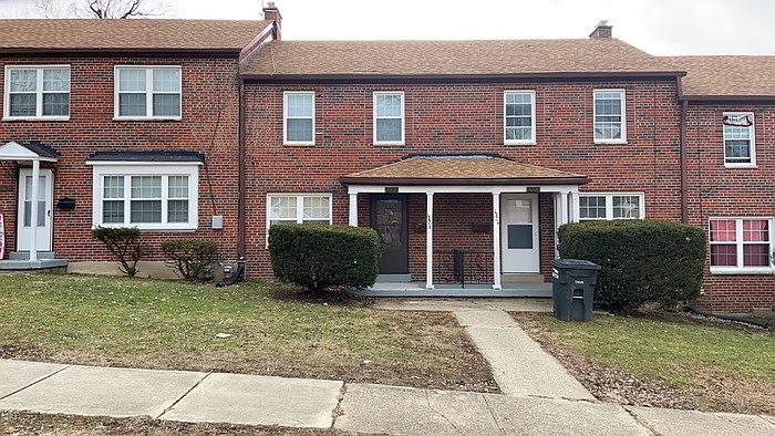 1st image of 1326 Chardon Ct
