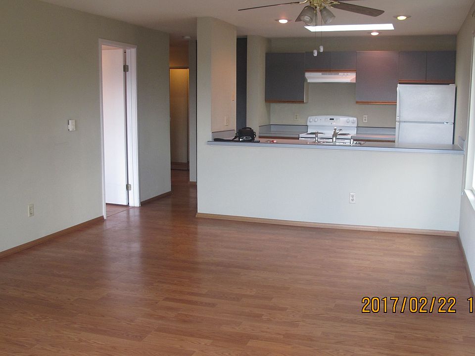 1st image of 10329 Meridian Ave N #401