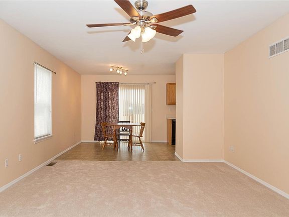 3rd image of 59 Jost Villa Dr