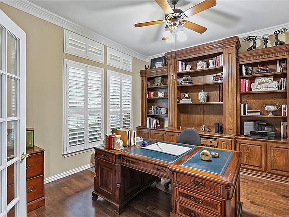 3rd image of 4464 Mira Vista Dr