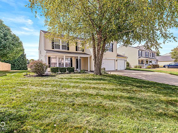 2nd image of 1347 King Maple Dr