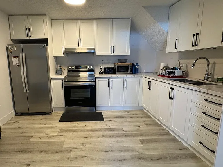 254 Hillside Dr #BASEMENT — Photo 3