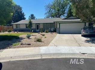 7337 W Desert Ave, Boise, ID 83709